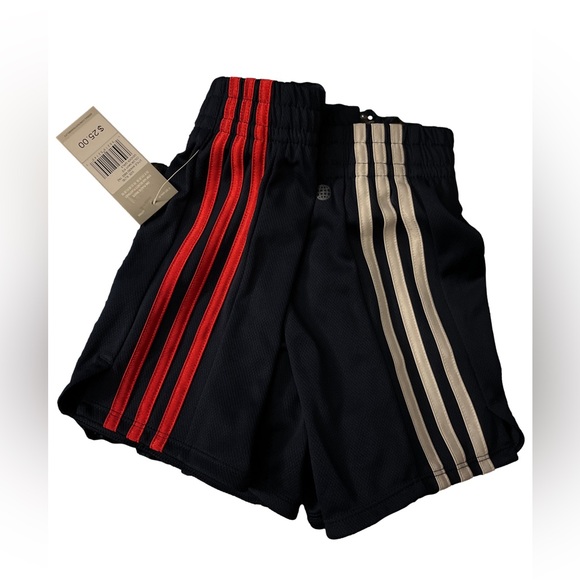 Adidas girls shorts - Picture 3 of 7
